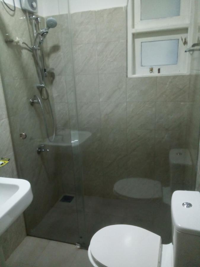 Ocean Pebbles Apartment Dehiwala-Mount Lavinia Bagian luar foto