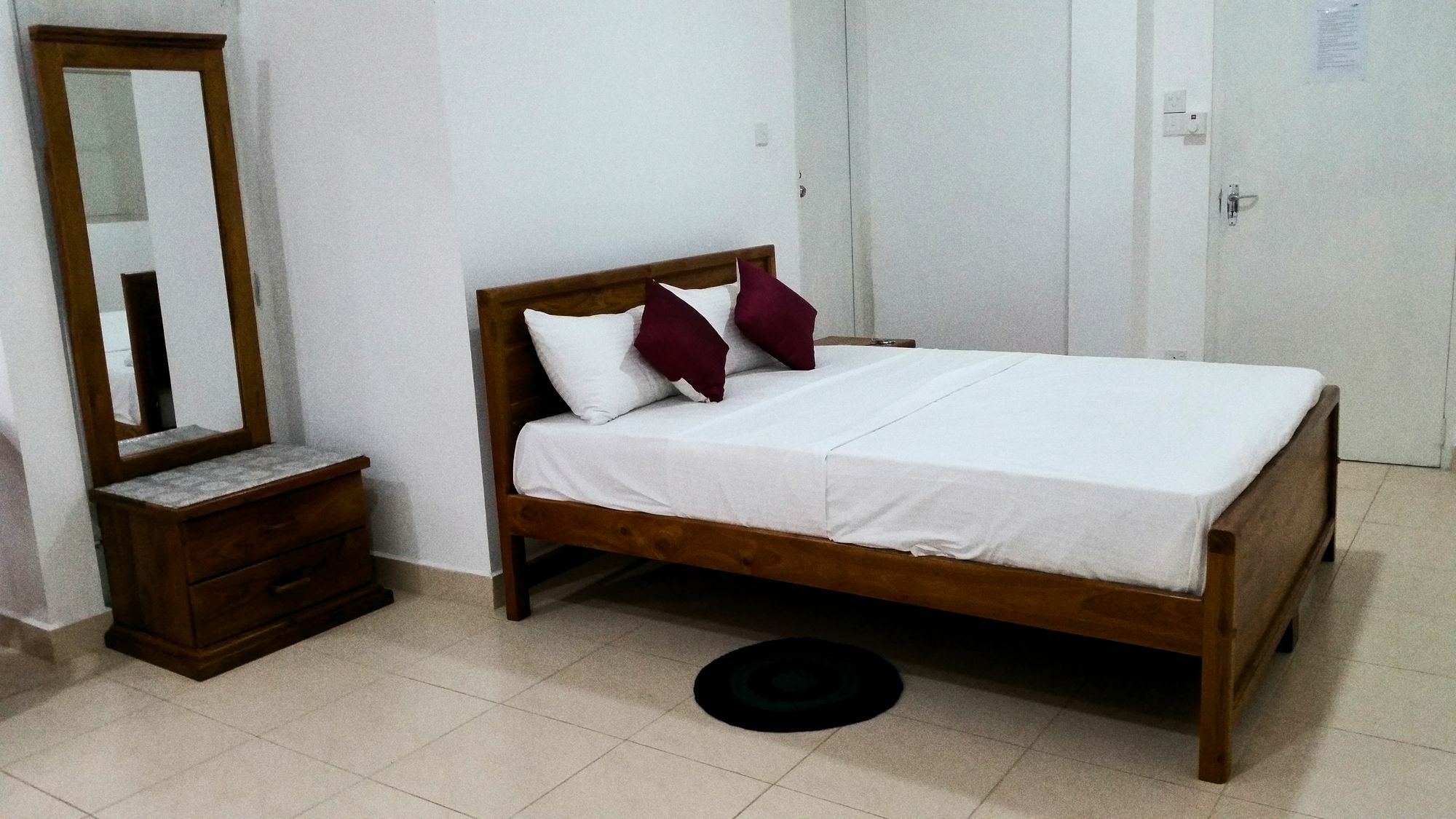 Ocean Pebbles Apartment Dehiwala-Mount Lavinia Bagian luar foto