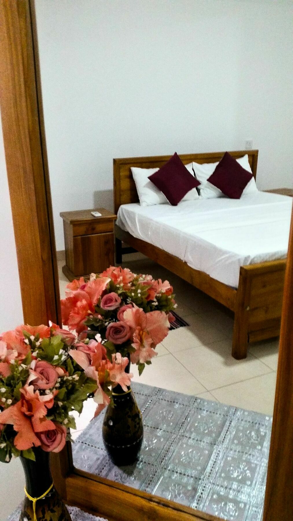 Ocean Pebbles Apartment Dehiwala-Mount Lavinia Bagian luar foto